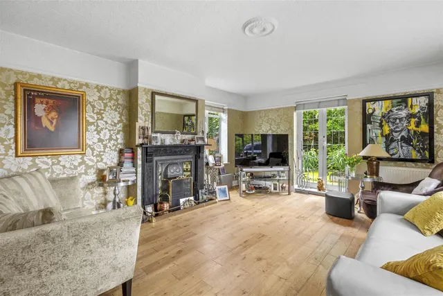 Marlow Hill, High Wycombe, HP11, photo 3