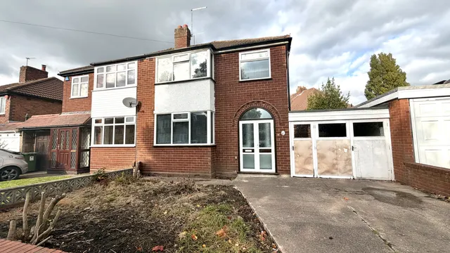 Kingsway Road, WV10, photo 1