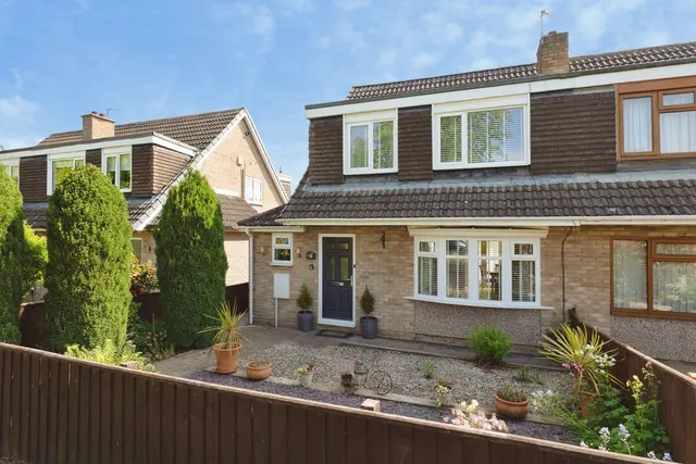 Rutherglen Walk, Eaglescliffe, Stockton-on-Tees, Durham, TS16, photo 1