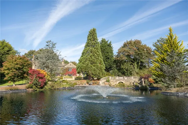 Keeper Lane, BD4, photo 1