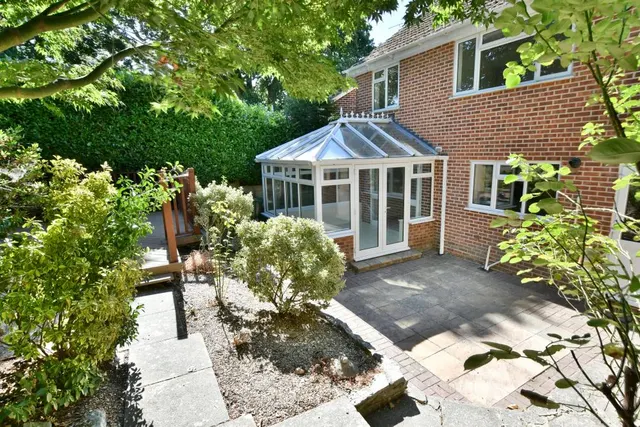 Lynwood Drive, Wimborne, BH21, photo 2
