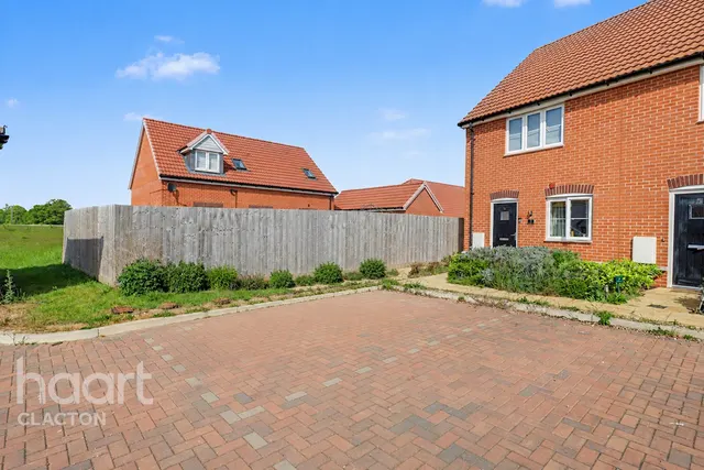 Wheatsheaf, Frinton-on-Sea, CO13, photo 1