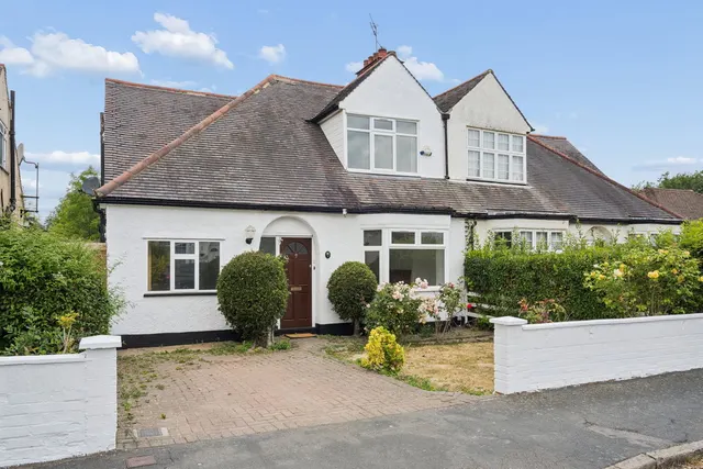 The Glen, Pinner, HA5, photo 1