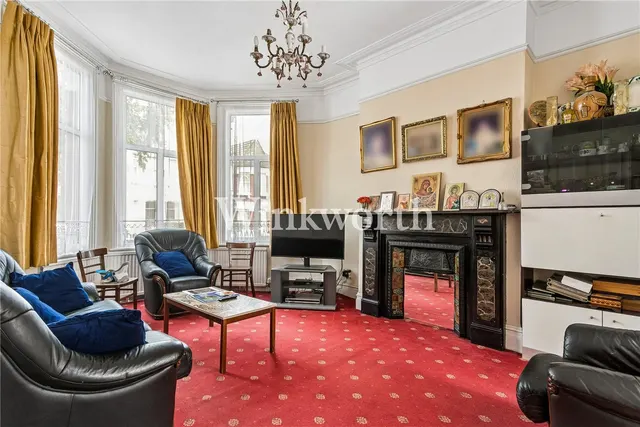 Hewitt Road, London, N8, photo 1