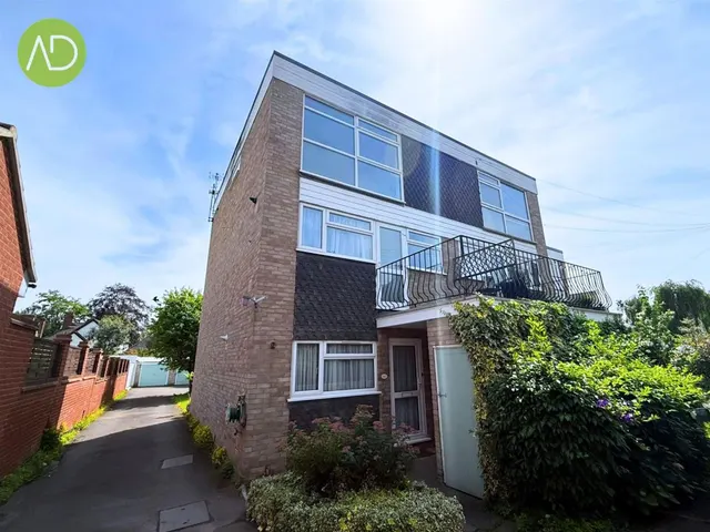 Photo 2 — St. Catherines Court St Catherines Road, Broxbourne EN10 7LG