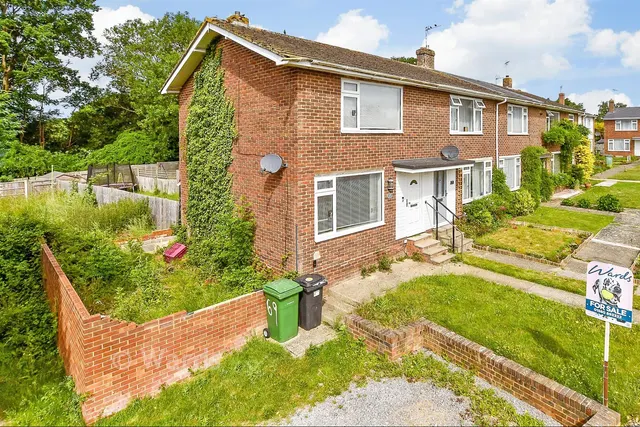 Bathurst Road, Staplehurst, TN12, photo 1