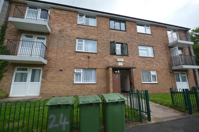 Springhill Crescent, Madeley, photo 1