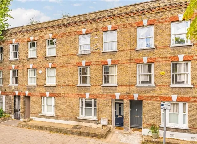Henshaw Street, Elephant and Castle, SE17, photo 1