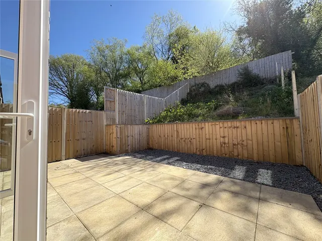 Clos Yr Ysgol, Clyne, SA11, photo 2