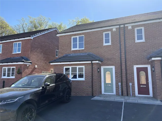 Clos Yr Ysgol, Clyne, SA11, photo 1