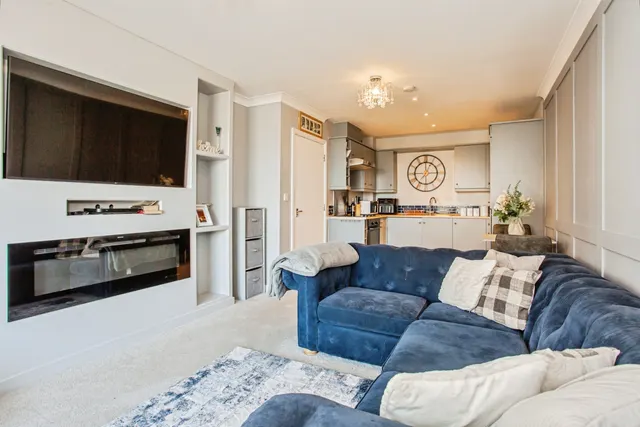 Roche Close, Rochford, Essex, SS4, photo 1