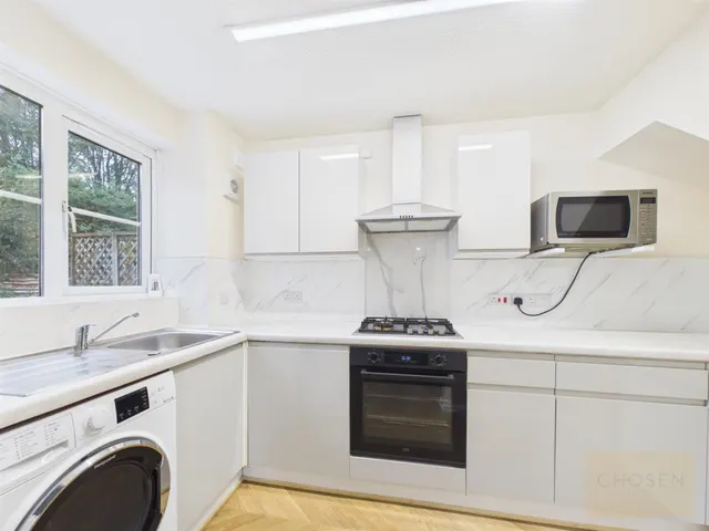 Calendula Court, Churchdown, GL3, photo 2