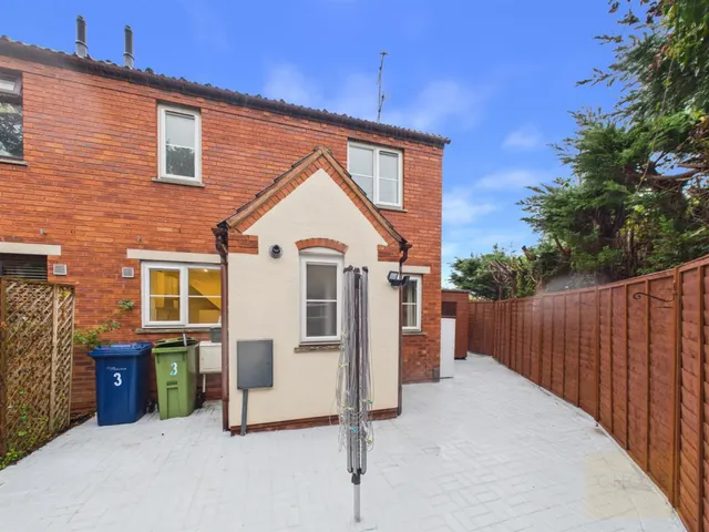 Calendula Court, Churchdown, GL3, photo 1
