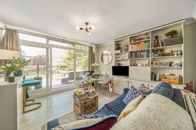 Patio Close, Clapham, SW4, photo 1