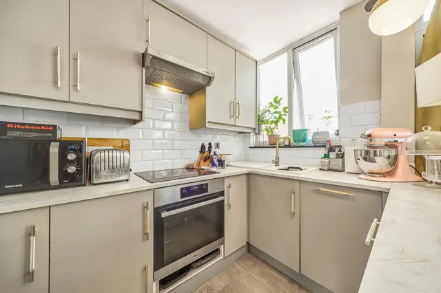 Patio Close, Clapham, SW4, photo 3