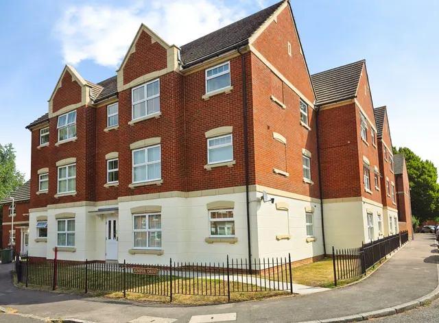 Juniper Drive, Weston Turville, Aylesbury, photo 1