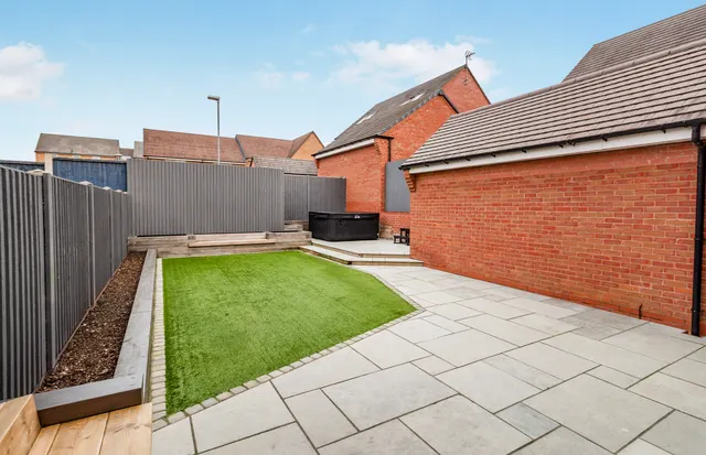Alcester Row, Stafford, ST18, photo 2