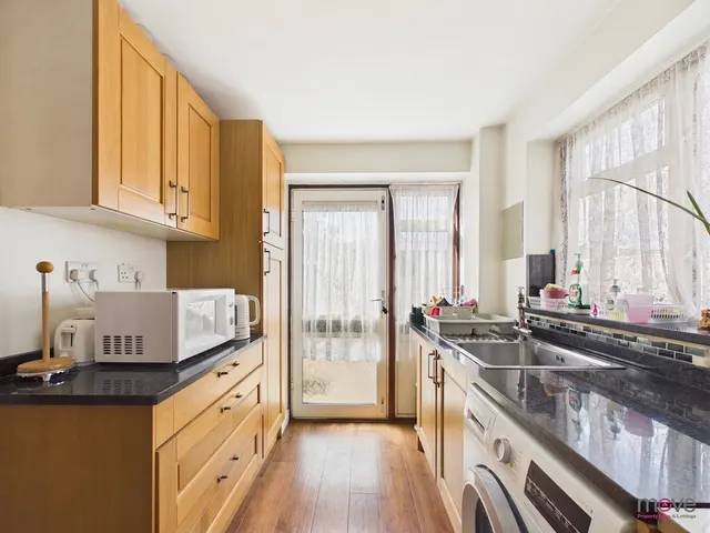 Photo 3 — Linwell Close, Cheltenham, GL50 4SD