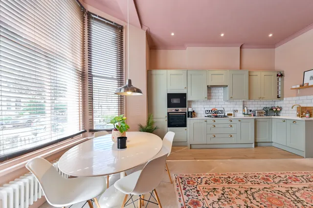 Photo 3 — 19B Gauden Road, London