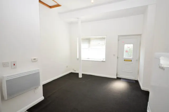 Albert Road, Jarrow, NE32, photo 3