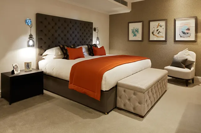 Photo 3 — Luxury One Bedroom Garden Terrace, Cheval Hyde Park Gate, 2-4 Hyde Park Gate, London