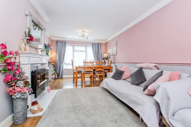 Worcester Road, Wisbech, PE13, photo 2