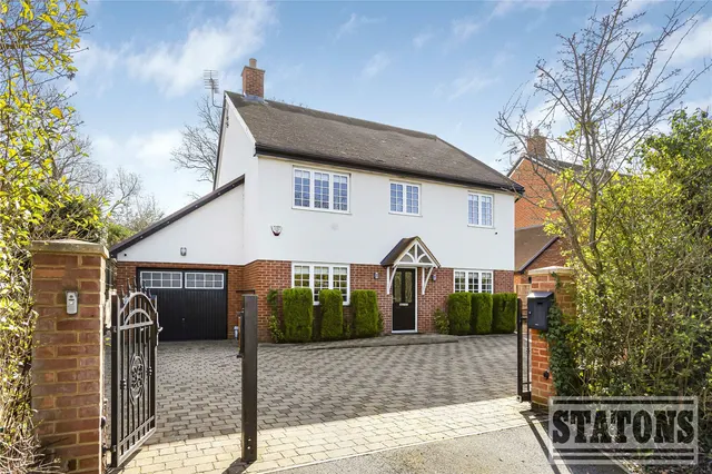 Blanche Lane, South Mimms, Potters Bar, Herts, EN6 3NZ, photo 1