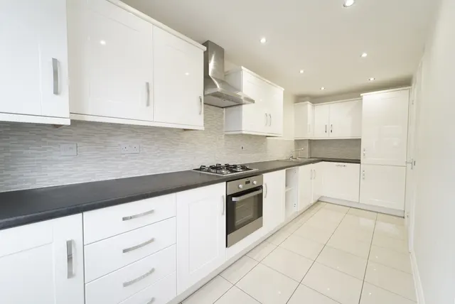 Surrey Drive, Coventry, CV3, photo 2