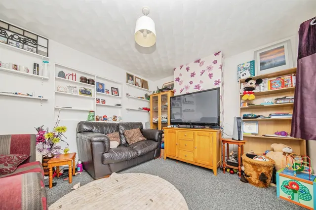 Cardiff Avenue, Ipswich, IP2, photo 2