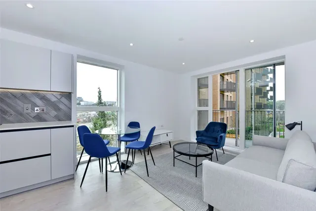 Artesian House, Memorial Avenue, Slough, SL1 3GR, photo 1