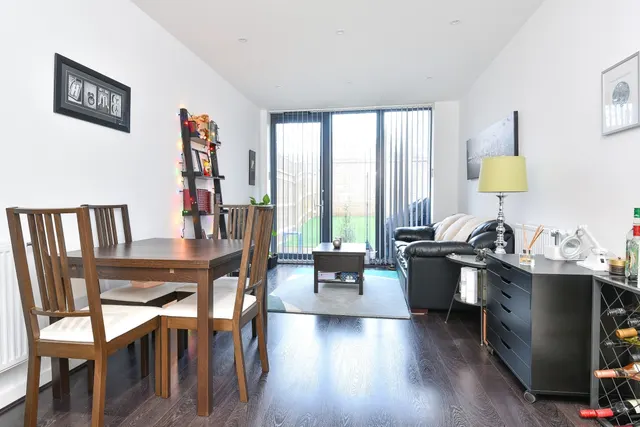 Boundaries Road, Balham, SW12, photo 2