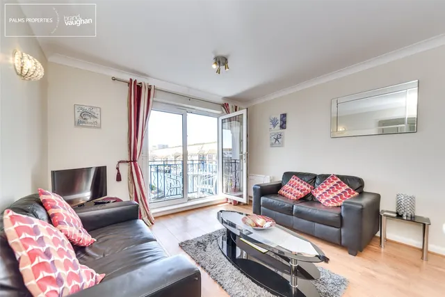 St. Vincents Court, The Strand, BN2, photo 3