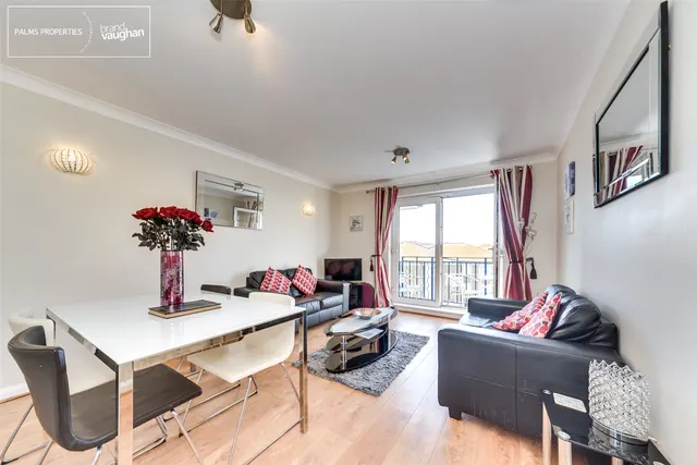 St. Vincents Court, The Strand, BN2, photo 2