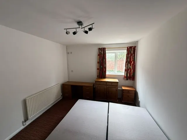 Woodhouse Road, NG18, photo 2