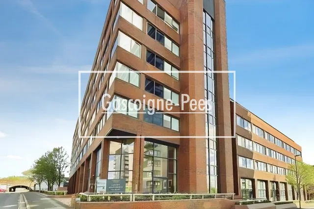 Basingstoke Town Center, RG21, photo 1
