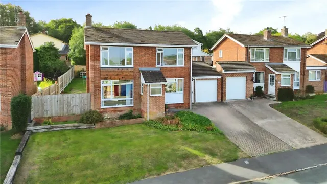Shepherds Mount, Compton, RG20, photo 1