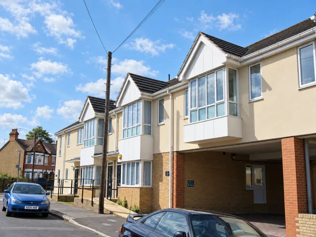 West Road, Westcliff-On-Sea, photo 1