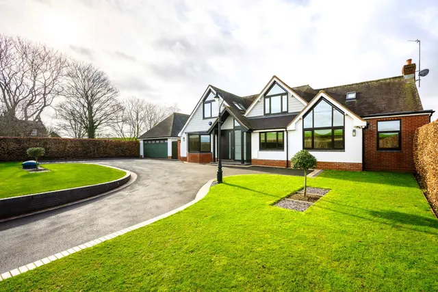 Church Road, Stonnall, WS9, photo 2