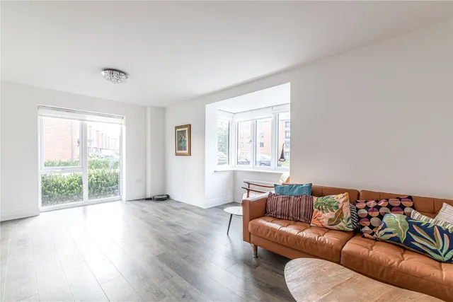 Botleys Road, Ottershaw, KT16, photo 3