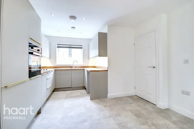 Pendean Way, Nottingham, NG17, photo 2