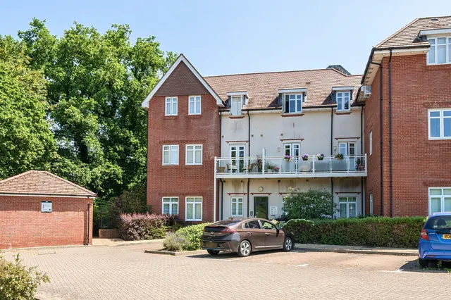 Jubilee Drive, Fleet, GU52, photo 1