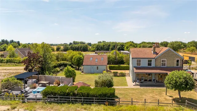 5 bedroom house — Church Lane, Cottenham, Cambridge, Cambridgeshire, CB24 8SN