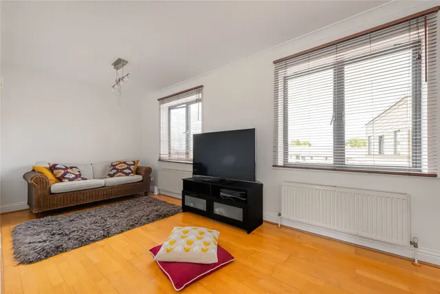 Manor Gardens, Holloway, photo 1