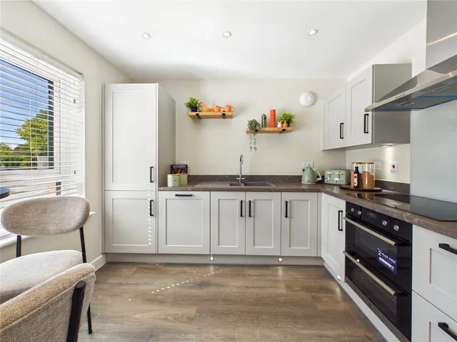 Wyvern Place, Wivenhoe, CO7, photo 3