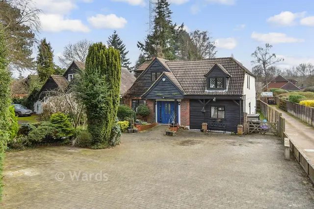 Manor Road, Cobham, DA13, photo 1
