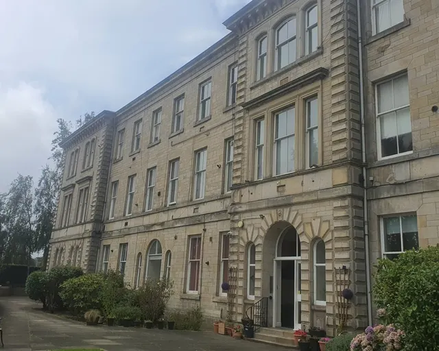 Erskine Beveridge Court, Dunfermline, photo 1
