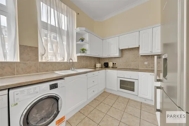 Photo 3 — Connaught Court, Connaught Street, London, W2 2AJ