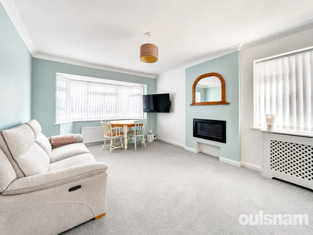 Photo 2 — Abberley Drive, Droitwich, Worcestershire, WR9 8NY