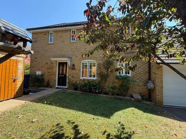 North Fields, Sturminster Newton DT10 1FD, photo 1