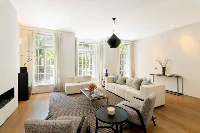 Photo 2 — The Vale, London, SW3 6AH